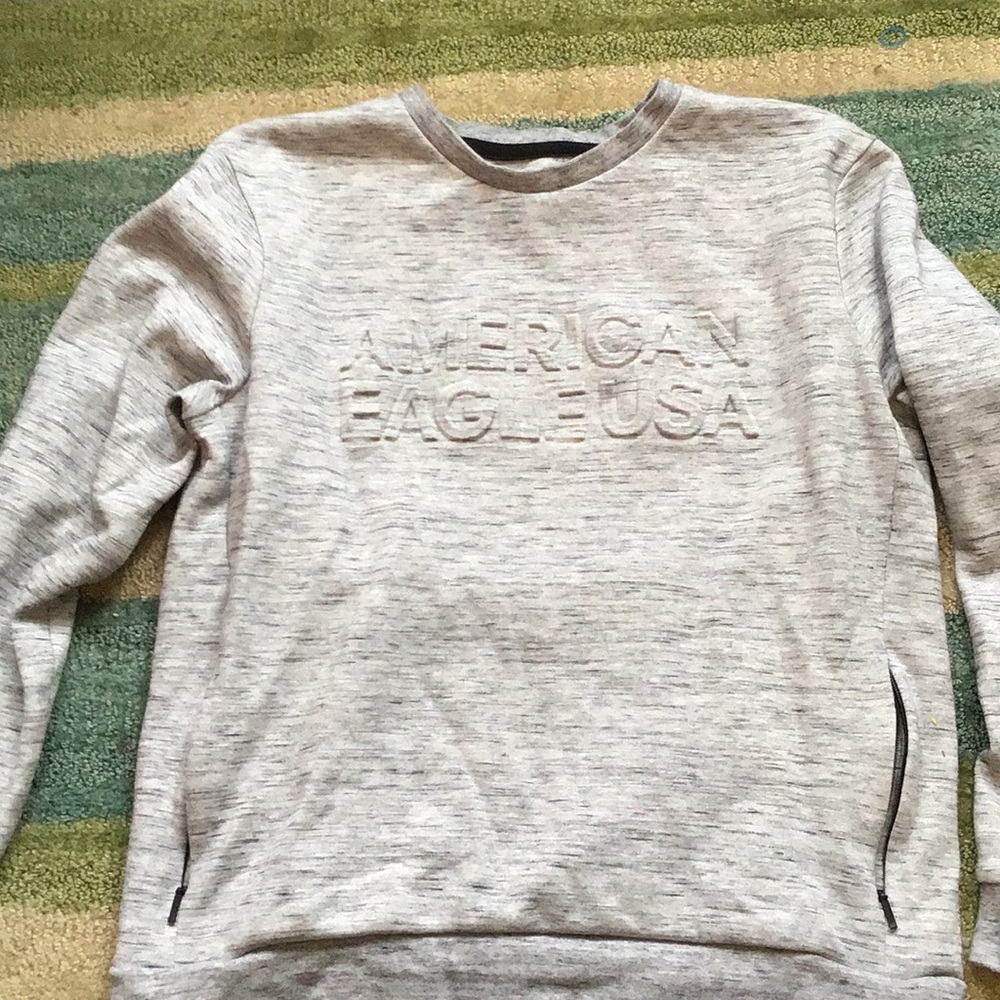 American eagle women’s medium light gray hoodie